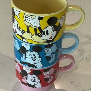 Walt Disney Mickey Mouse Stackable Set of 3 Mugs & 3 Colors Excellent Condition